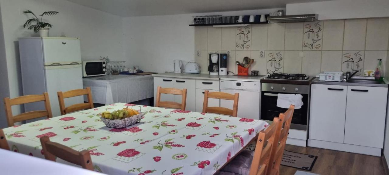 Casa De Oaspeti Laura Rîşnov المظهر الخارجي الصورة